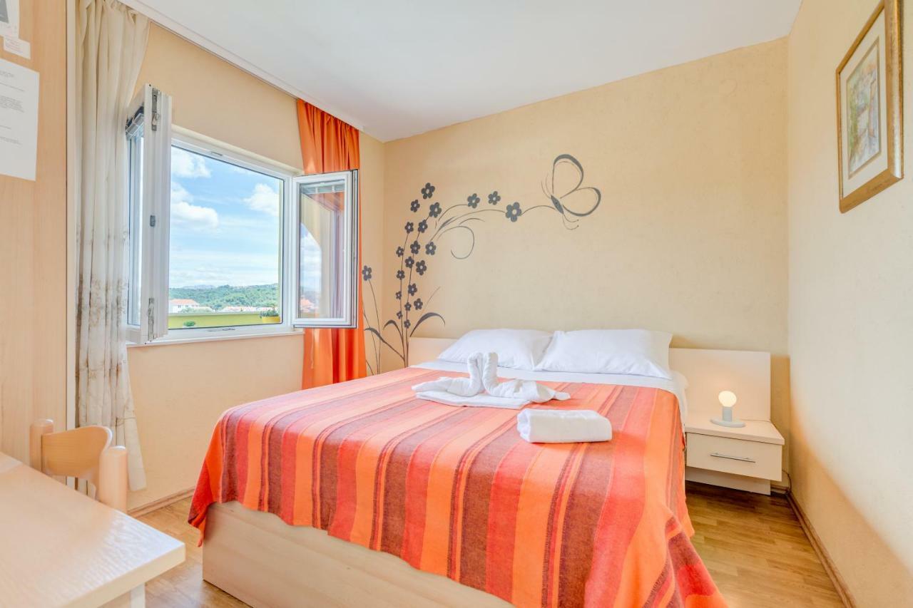 Apartments Petra Trogir Ngoại thất bức ảnh